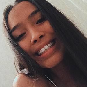 Meet your Posher, Rayne